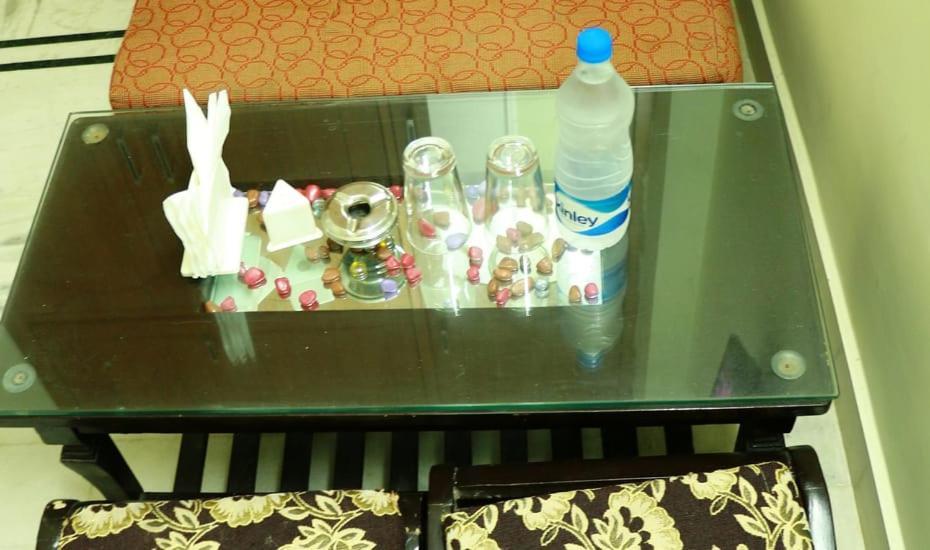โรงแรมมหาราชา คอนติเนนทัล เดลี ภายนอก รูปภาพ